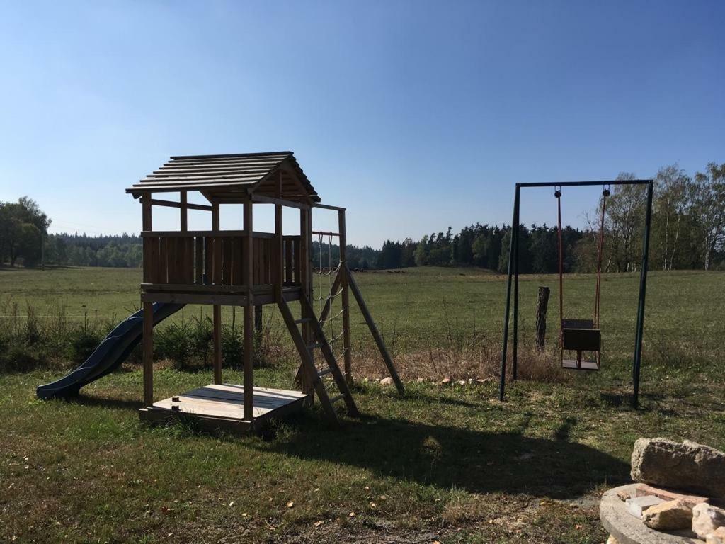 Hermanov 141 Jindrichovice Buitenkant foto